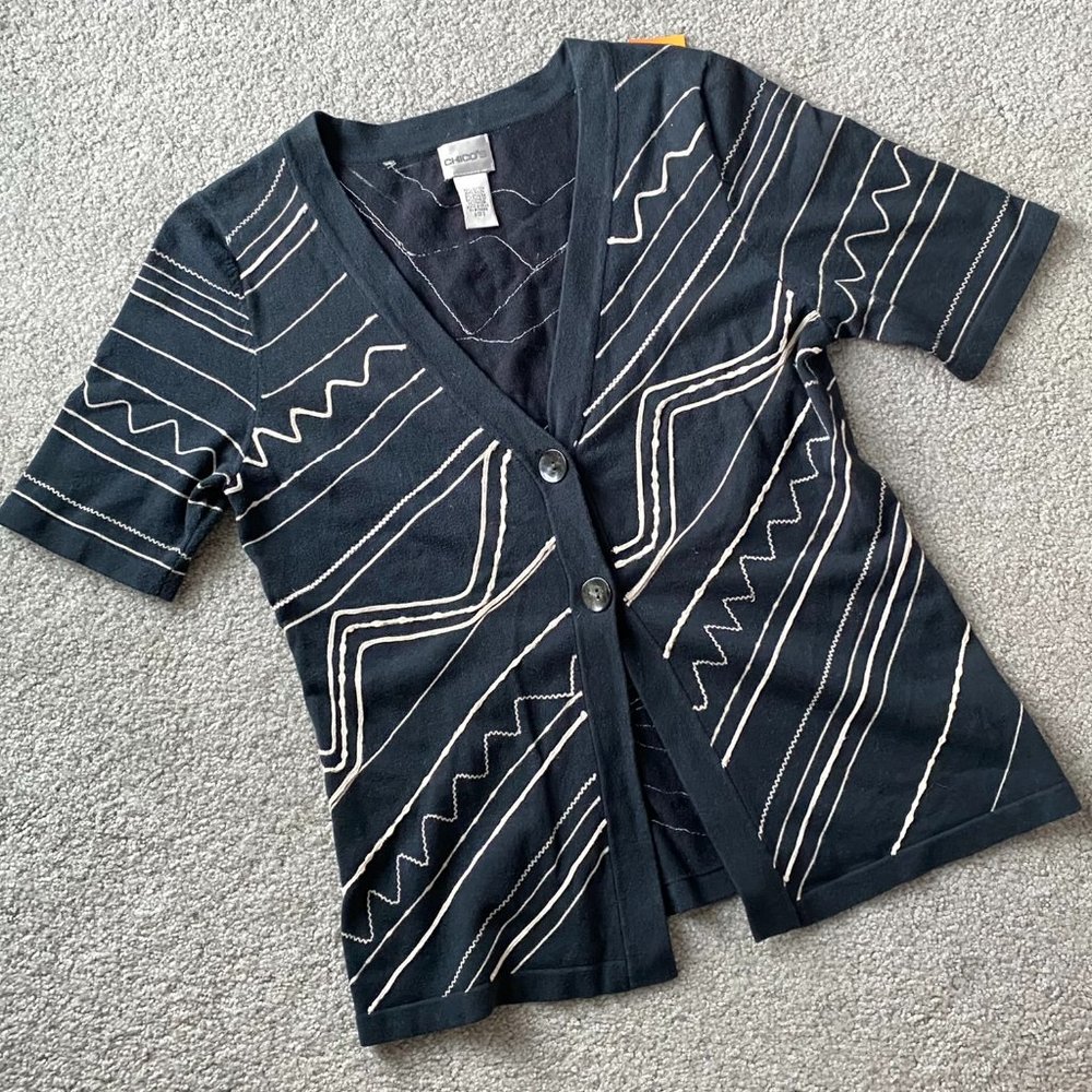 Chico's Deep V Zigzag and Lines Top/Cardigan in Black and White Size Zero